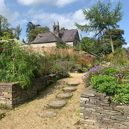 June Blake's Garden Hébergement de vacances *